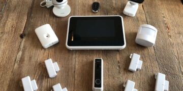 5 Ways Home Security Signs Deter Burglars | Vivint